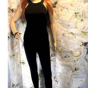 Palacio Woman’s jumpsuit black skinny halter back NWOT size small